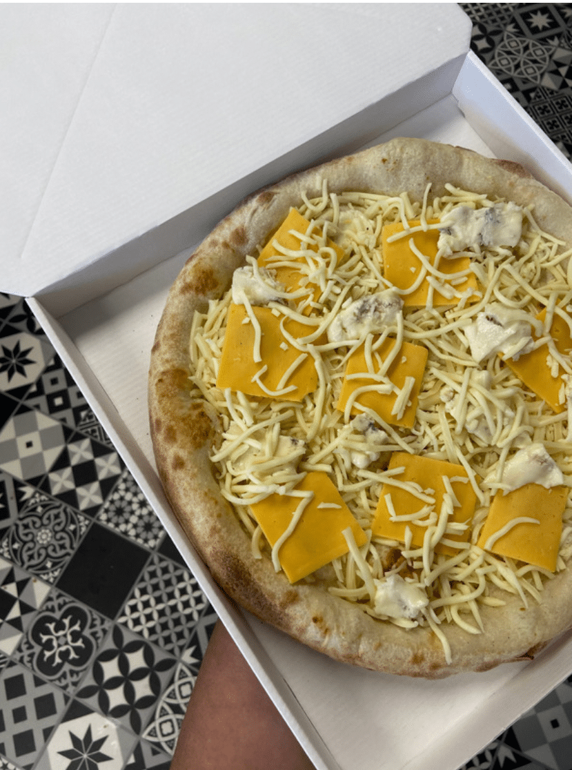 Carte des pizzas des distributeurs de Napoli Factory Moissac 7 4FROMAGES