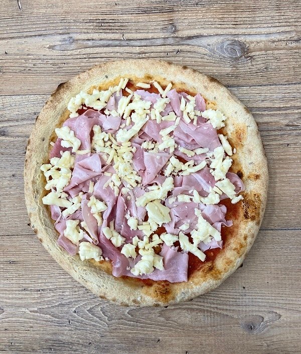 Carte des pizzas des distributeurs de Napoli Factory Moissac 1 JAMBON