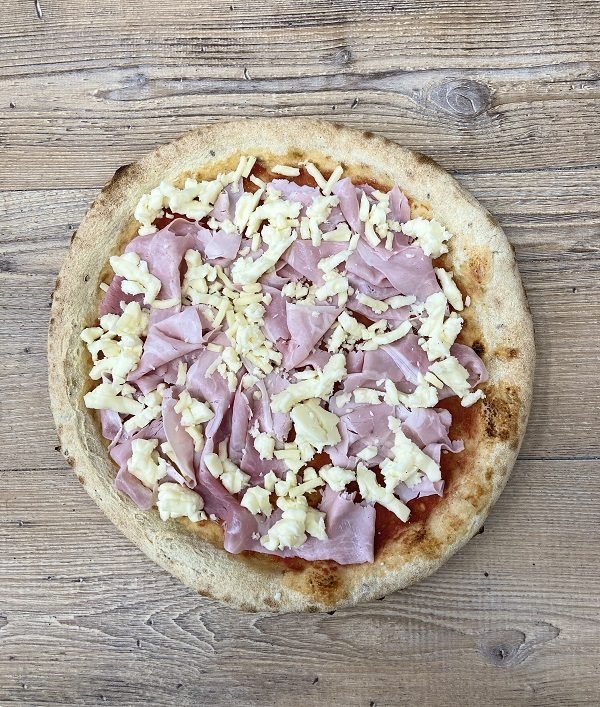 Carte des pizzas des distributeurs de Napoli Factory Moissac 9 Pizza JAMBON
