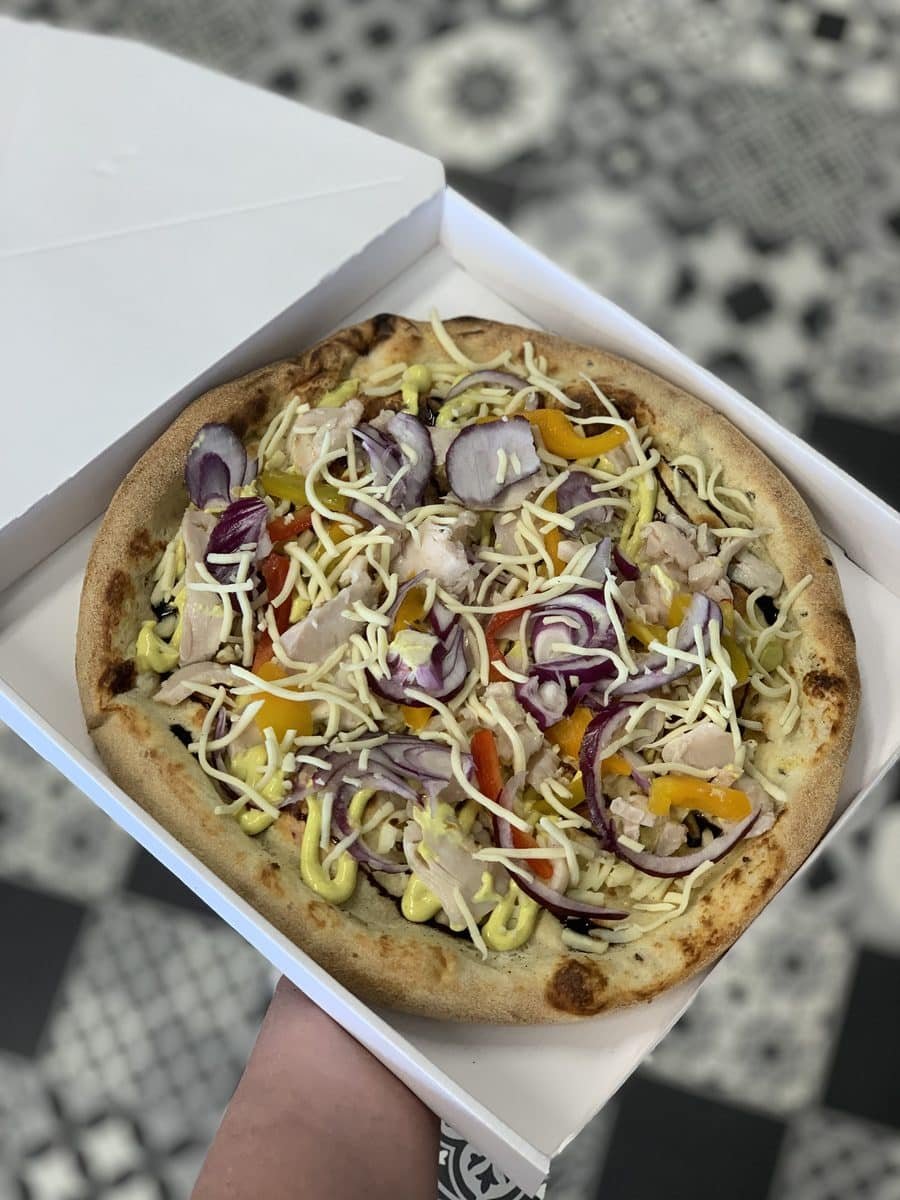 Carte des pizzas des distributeurs de Napoli Factory Moissac 11 Pizza POULET CURRY